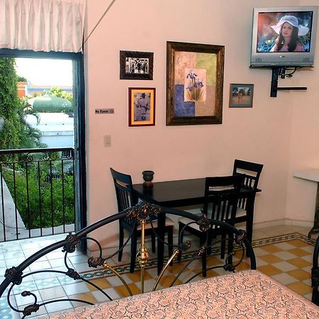 Hotel Machado Масатлан Экстерьер фото