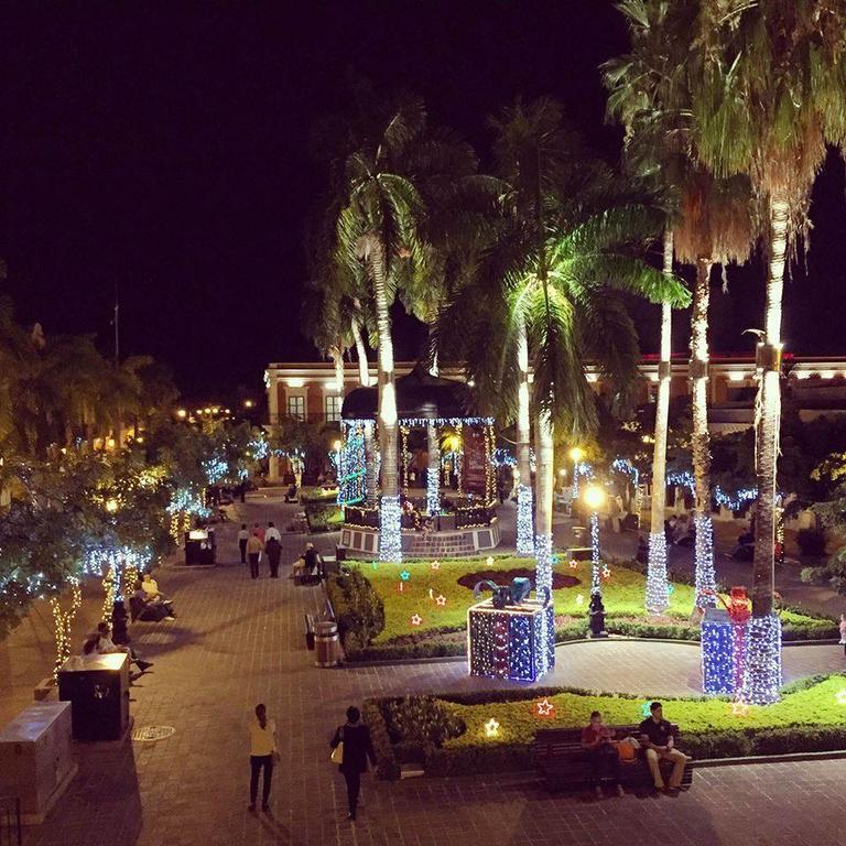 Hotel Machado Масатлан Экстерьер фото